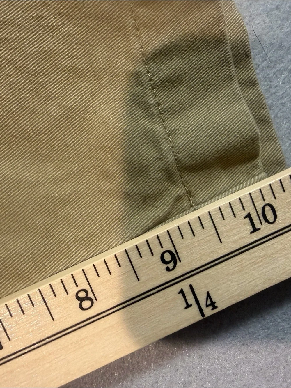 Banana Republic Men's Flat Front Shorts in Tan